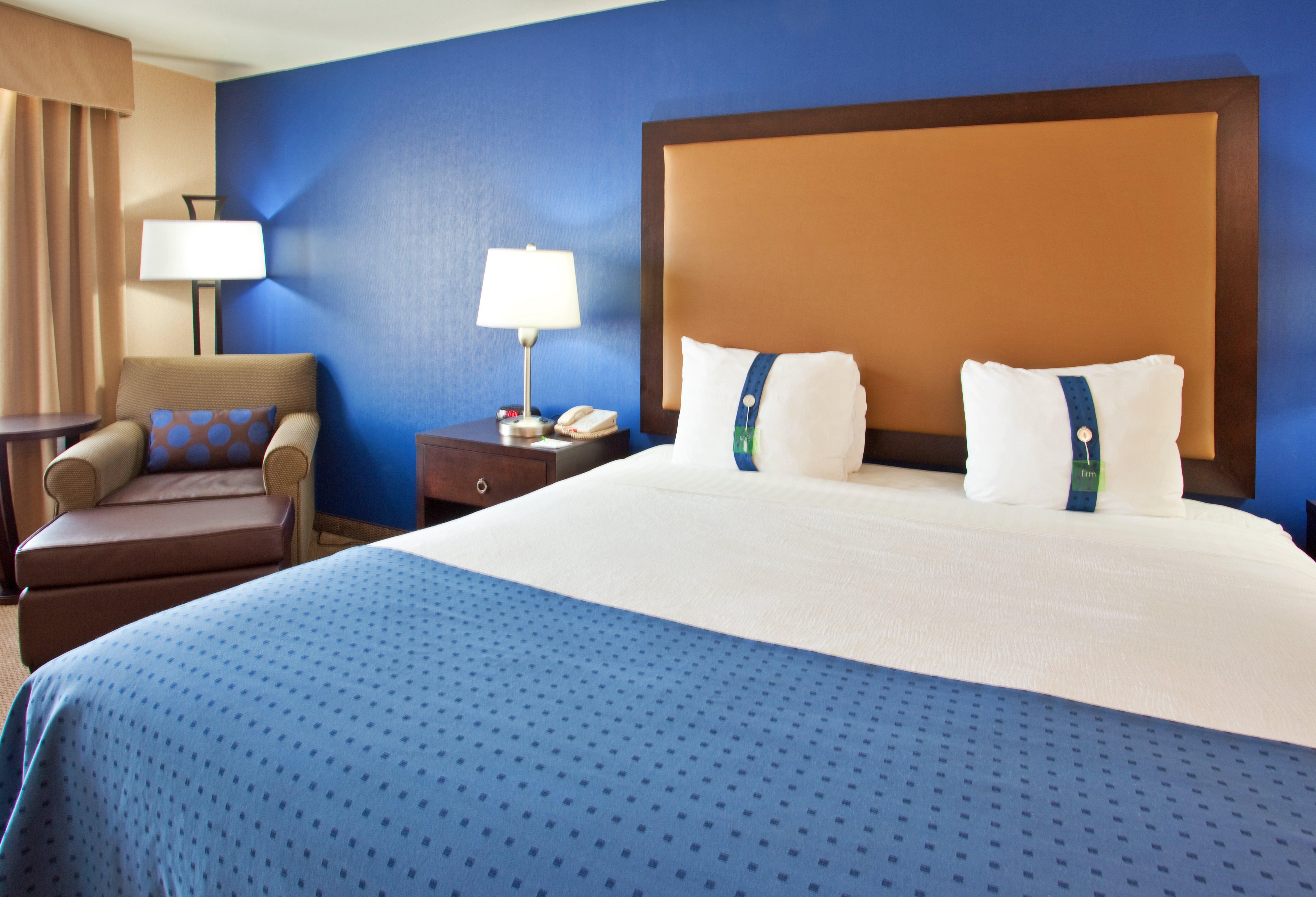 Holiday Inn & Suites Phoenix Airport By Ihg Exterior photo